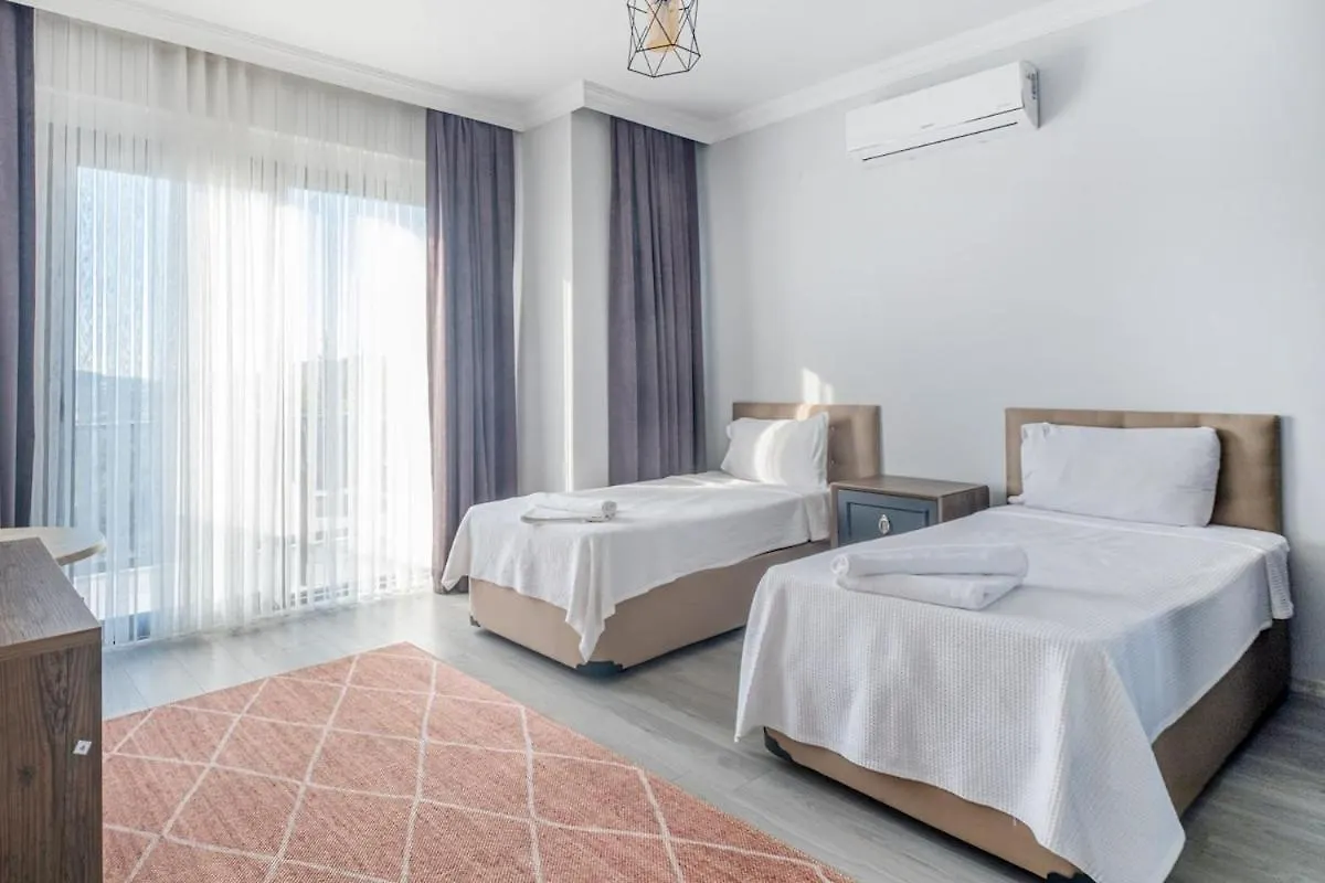Tranquil Peaceful Tunc Villa Fethiye