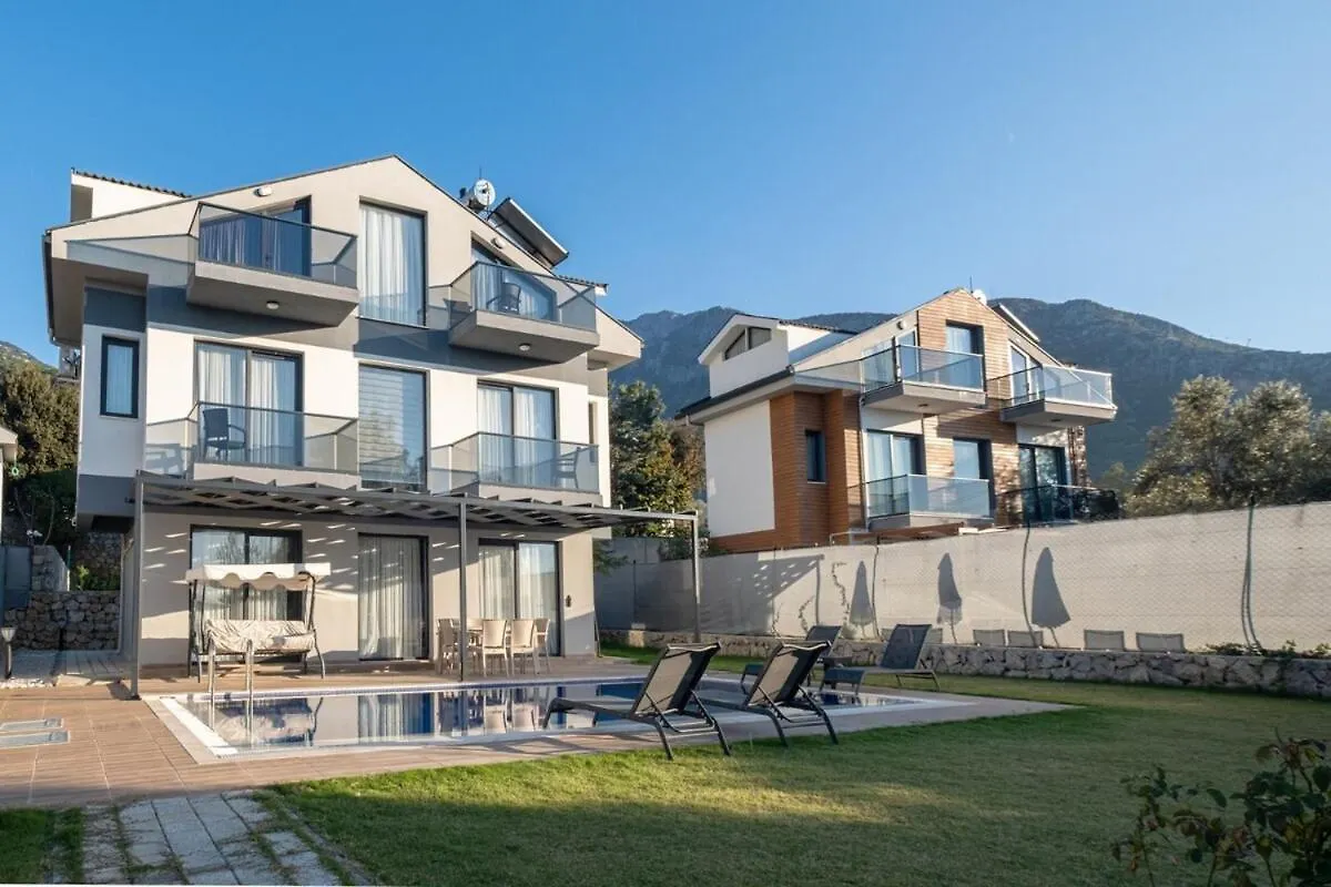 Tranquil Peaceful Tunc Villa Fethiye