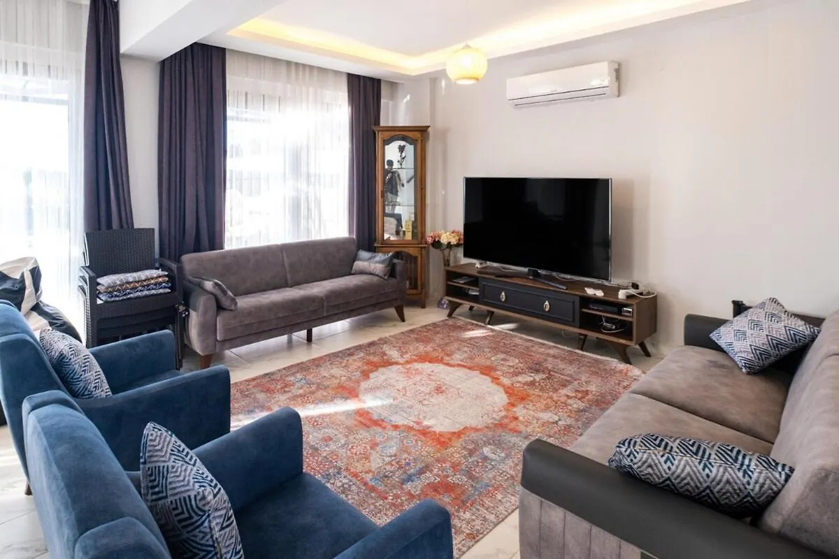 Tranquil Peaceful Tunc Villa Fethiye