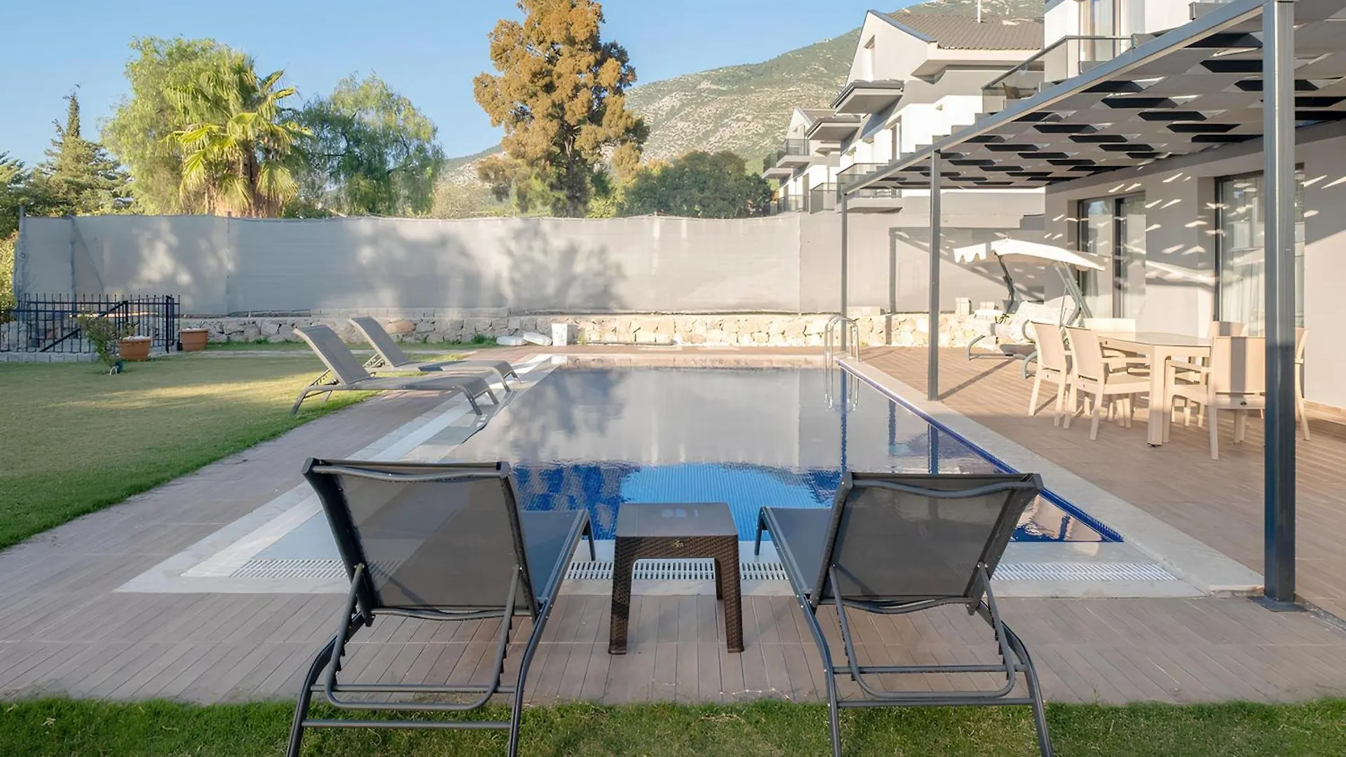 Tranquil Peaceful Tunc Villa Fethiye